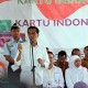 Jokowi Bagikan KIS & PKH di Ambon