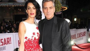 Istri George Clooney Hamil Bayi Kembar