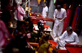 Ritual  “Naga Buka Mata” Awali Perayaan Cap Go Meh di Kalbar