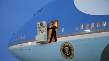 AS Selidiki Pesawat yang Terbang Dekat Dengan Air Force One Trump