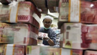 KURS JISDOR 10 FEBRUARI: Terdepresiasi 10 Poin, Rupiah Melemah di Pasar Spot