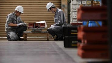 SENIN 13 FEBRUARI, Investor Cermati PDB Jepang