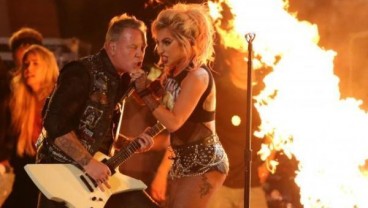 Grammy Awards 2017 : Semburan Api Saat Lady Gaga & Metallica Beraksi