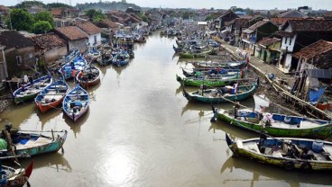 Gelombang Tinggi, Nelayan Kalbar Berhenti Melaut Hampir Sebulan