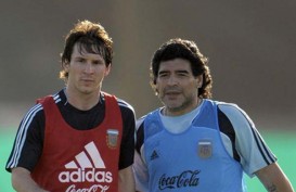 Maradona & Messi Tampil Bareng di Nigeria