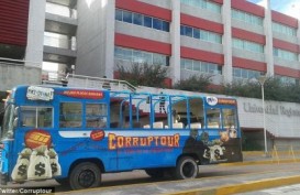 Aneh, di Negara Ini Bus Korupsi Jadi Kendaraan Wisata