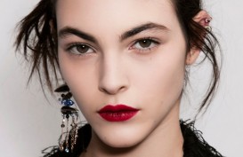 8 Aturan Wajib Saat Mengenakan Lipstik Merah