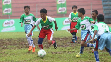 Mantan Pemain Timnas Latih 100 Anak di MFC