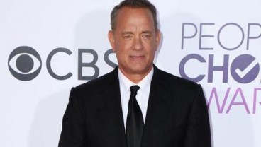 Tom Hanks Akan Terbitkan Buku Perdananya