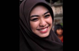 Okky Setiana Dewi: Tren Syar'i Sepanjang Masa