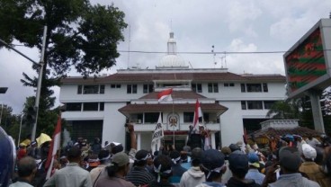 Pengemudi Gojek & Becak Motor Nyaris Adu Jotos di Medan