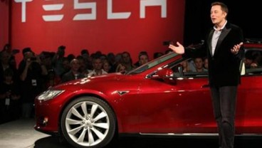 Tesla Model 3 Diproduksi September