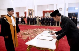 Jokowi Lantik Hatta Ali Sebagai Ketua MA