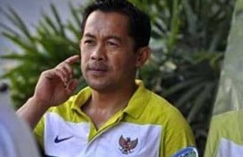 PREDIKSI SEMEN PADANG VS AREMA: Aji Santoso Waspadai Pemain Lawan