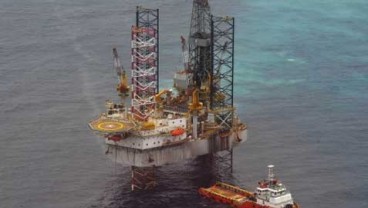 HARGA MINYAK: Respons Stok AS Berlanjut, WTI & Brent Tetap Melemah