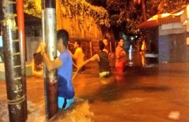 Tengah Malam, Wilayah Petogogan Kebayoran Baru Banjir