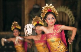 Tari Pendet Siap Sambut Raja Salman di Bali
