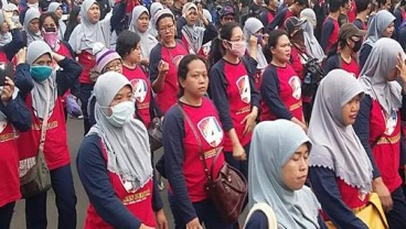 Hari Perempuan Internasional : 500 Orang Jalan Kaki Menuju Istana Merdeka