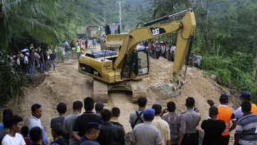 Korban Tewas Banjir & Longsor di Sumbar Bertambah Jadi Enam Orang