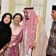 Media Arab Kecam Foto “Selfie” Raja Salman?