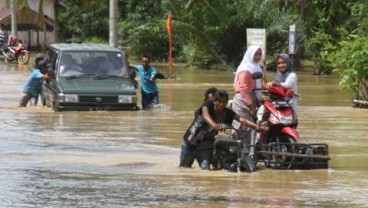 Banjir Riau Dikhawatirkan Ganggu Pertanian & Perikanan