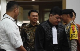 Sidang Kasus Ahok : Jaksa Pertanyakan Saksi yang Tak Tercantum di Berkas