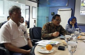 KUNJUNGAN BSN KE BISNIS INDONESIA: BSN Terlibat Dalam Standar Proses Sertifikasi Halal