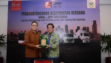 Hino Dukung Efisiensi Biaya Logistik di Pelabuhan Priok