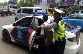 Sopir Angkot Tangerang Demo, Polisi Antar Guru dan Siswa ke Sekolah