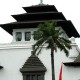 Sopir Angkot di Bandung Kepung Gedung Sate