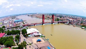 Jembatan Ampera Bersolek