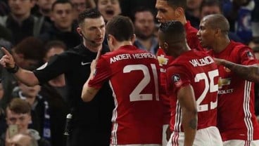 Herrera Kena Kartu Merah, Ini Komentar Mourinho Tentang Oliver