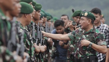 Bengkel Senjata Kostrad Produksi Pena Pemukul