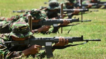 Kostrad Produksi Pena Pemukul untuk Senjata Serbu