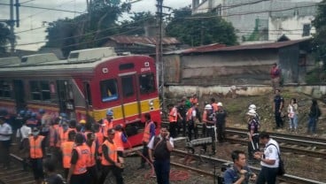 KRL ANJLOK: Jalur Kereta Jatinegara-Manggarai Sudah Bisa Dilalui