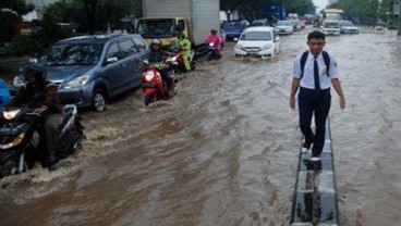 Banjir Terjang 3 Kecamatan di Kabupaten Bandung