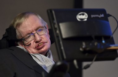 Stephen Hawking Bicara 5 Wanita Terkuat, Siapa Saja?