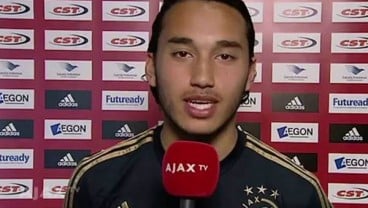 Striker Ajax, Ezra Walian  Jadi WNI, Siap Bela Garuda