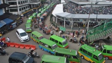 Angkot Mogok Narik, Warga Bogor Telantar