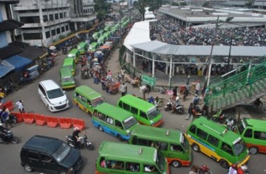 Angkot Mogok Narik, Warga Bogor Telantar