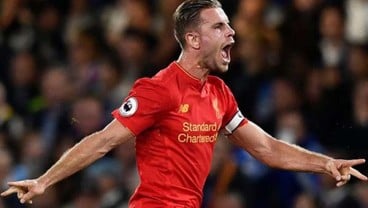 Henderson Sumbangkan Ban Kapten Timnas ke Museum Sunderland