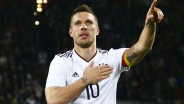 Gol Spektakuler Podolski Bawa Jerman Libas Inggris 1-0