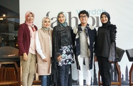 Dian Pelangi dan Barli Asmara Kolaborasi Luncurkan Modest Menswear