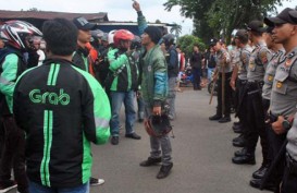 Ojek Online & Sopir Angkot di Bogor Sepakat Damai