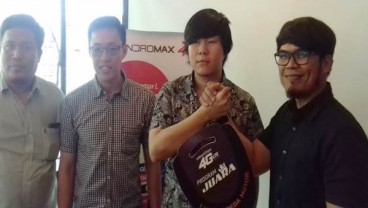 Bukan Cuma Motor, Outlet Smartfren Juga Dapat Emas Gratis