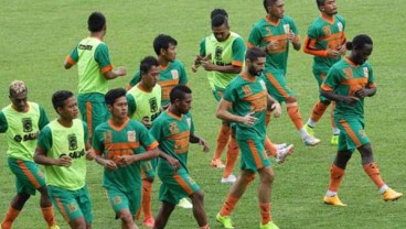 Pusamania Borneo Uji Kekuatan Martapura FC