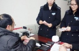 200 Pegawai China Terkejut Gajinya Dibayar Pakai Ini