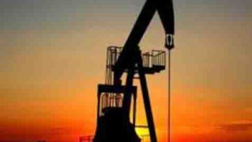 HARGA MINYAK: OPEC Sepakat Perpanjang Pangkas Produksi, WTI & Brent Menguat