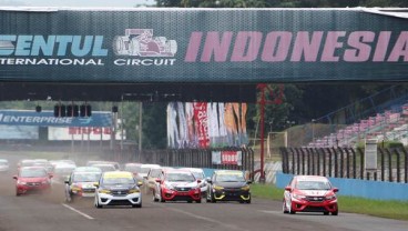 Honda Gelar Balapan Jazz dan Brio