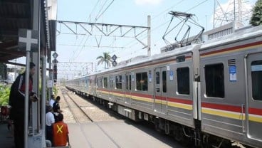 KRL Rangkasbitung Mulai Beroperasi, Antusiasme Pengguna Tinggi